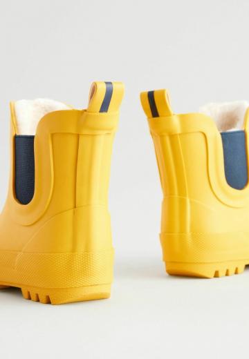 Резиновые сапоги