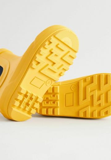 Резиновые сапоги