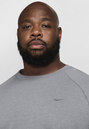 Спортивная кофта