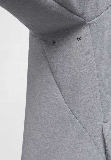 Спортивная кофта