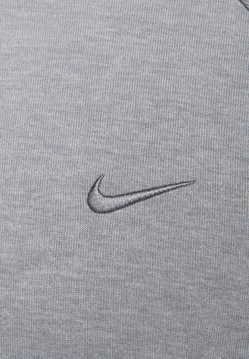 Спортивная кофта