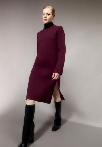 Вязаное платье