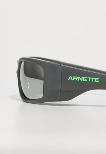 Солнечные очки