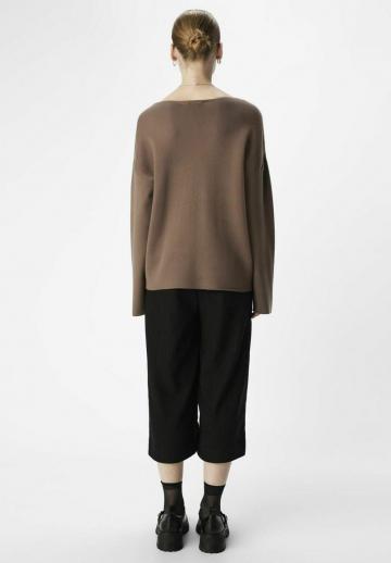 Длинный пуловер