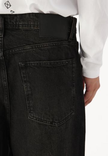 Свободные джинсы