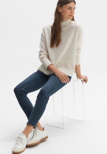 Узкие джинсы