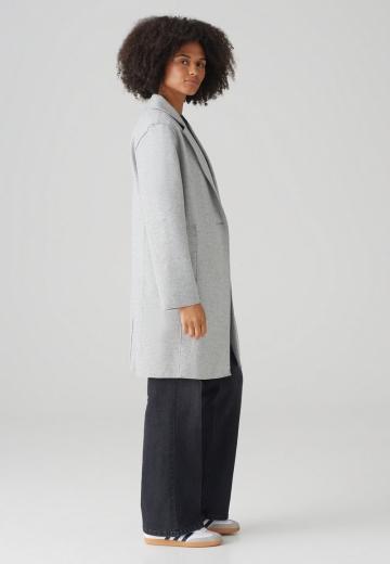 Короткое пальто