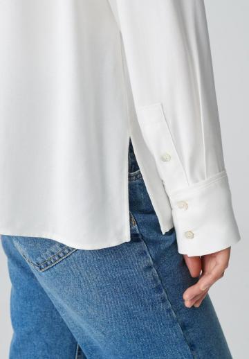 Атласная блузка