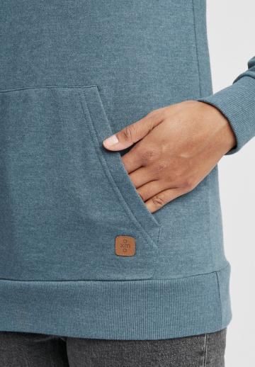 Пуловер с капюшоном