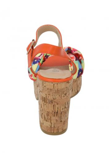 Босоножки на платформе