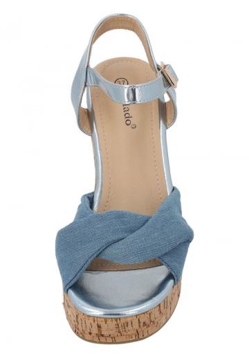 Босоножки на платформе