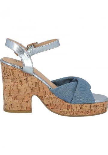 Босоножки на платформе