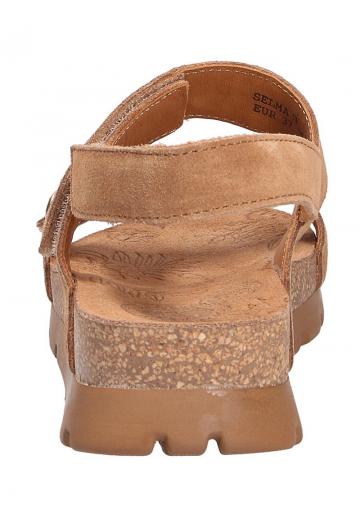 Босоножки на танкетке