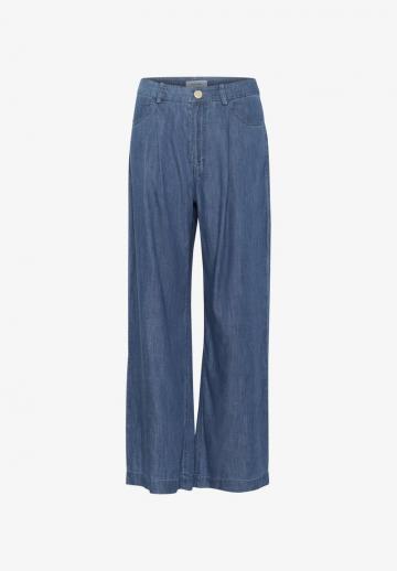 Свободные джинсы