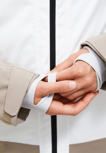 Спортивная куртка