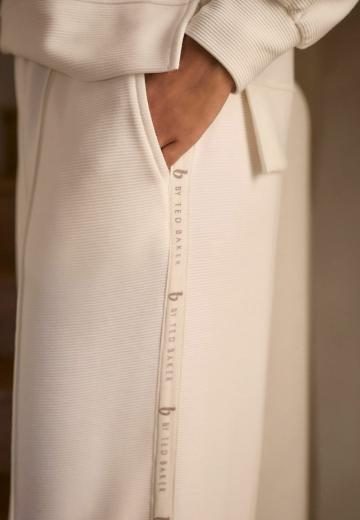 Спортивные штаны