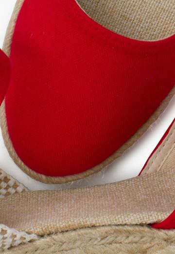 Туфли на танкетке