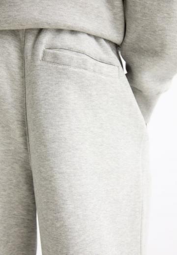 Спортивные штаны