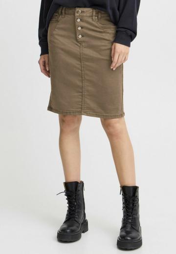 Юбка с накладными карманами