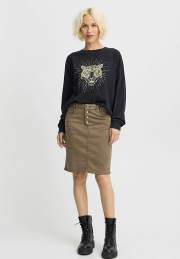 Юбка с накладными карманами