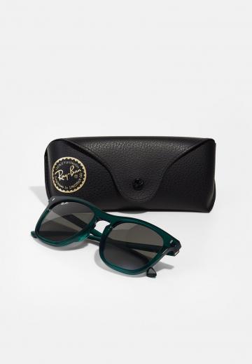 Солнечные очки