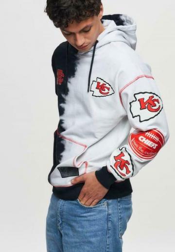 Пуловер с капюшоном