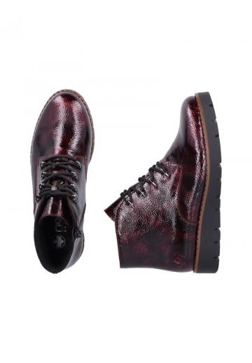 Ботинки на шнуровке