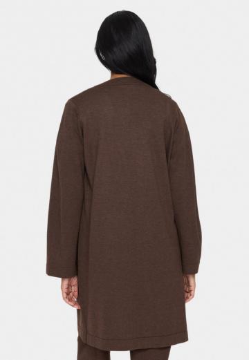 Длинный жилет