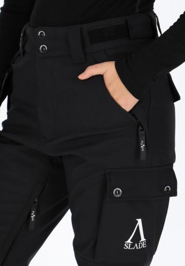 Брюки с накладными карманами