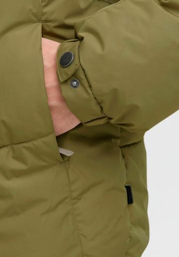 Зимняя куртка