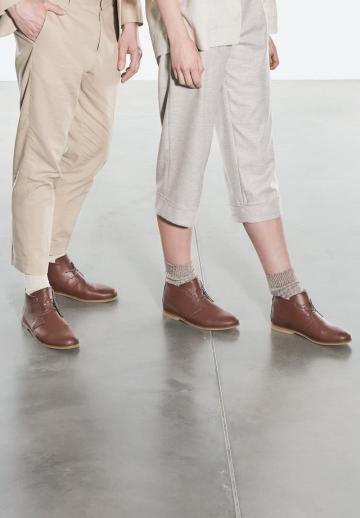 Ботинки на шнуровке