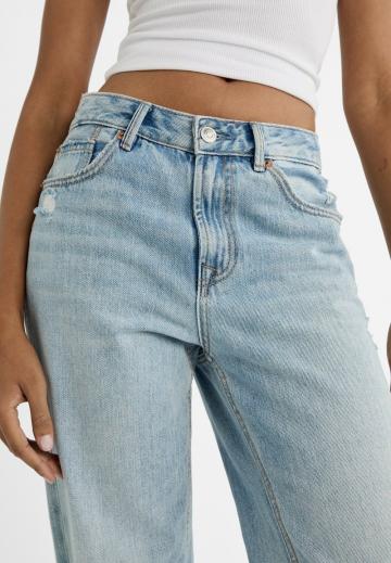 Прямые джинсы