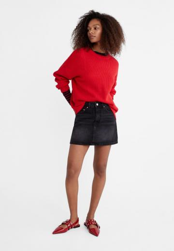 Юбка с накладными карманами