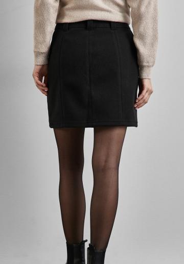 Юбка с накладными карманами