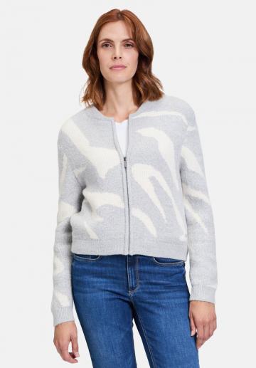 Жаккардовая вязаная кофта