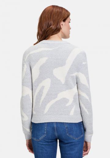 Жаккардовая вязаная кофта