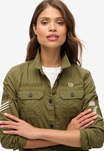 Куртка с накладнымит карманами