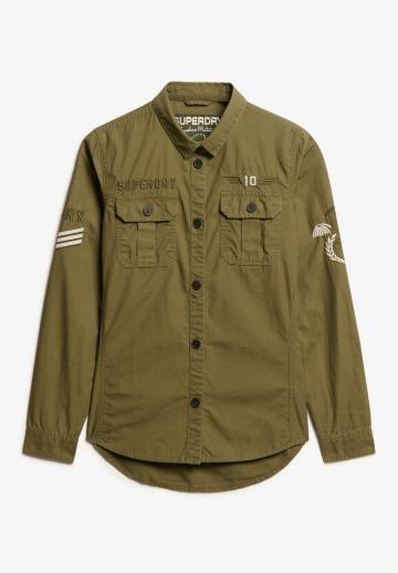 Куртка с накладнымит карманами