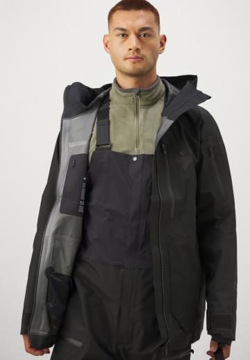 Сноубордическая куртка