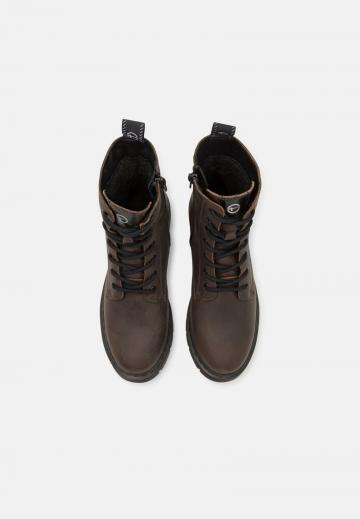 Ботинки на шнуровке