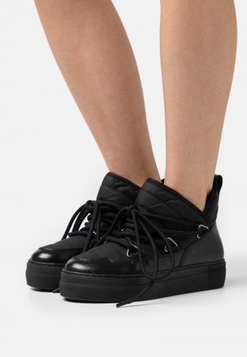 Зимние ботинки