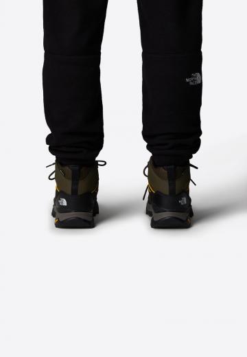 Походные ботинки