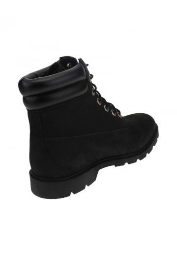 Ботинки на шнуровке