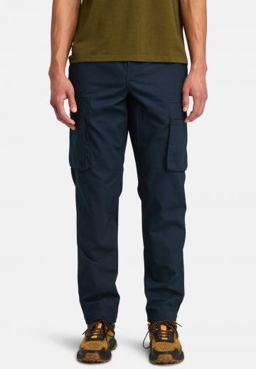 Брюки с накладными карманами