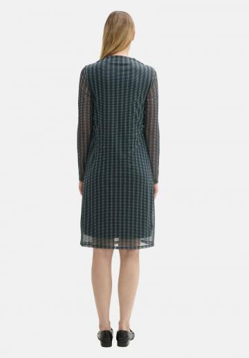 Платье футляр