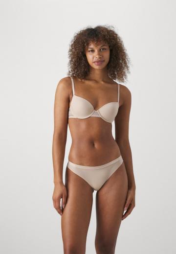 Бюстгальтер