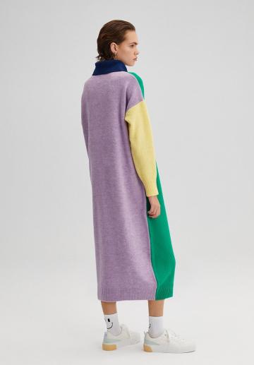 Вязаное платье