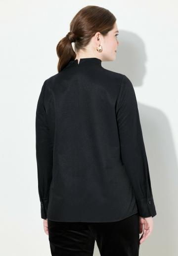 Атласная блузка