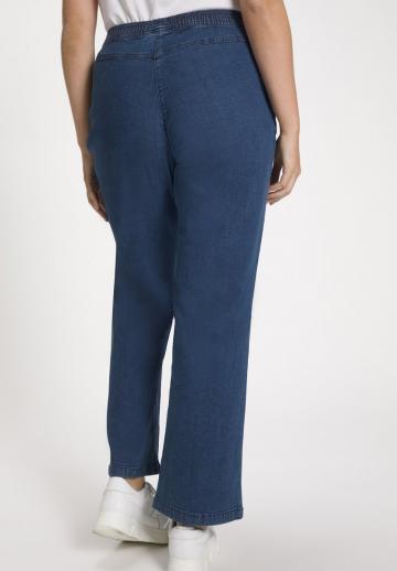 Узкие джинсы