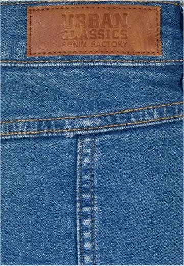 Юбка с накладными карманами